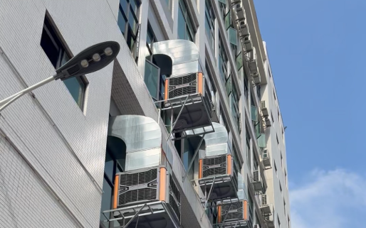 精准狙击高温点！蒸发冷空调“岗位送风”模式，为钢铁、物流等高温车间送清凉